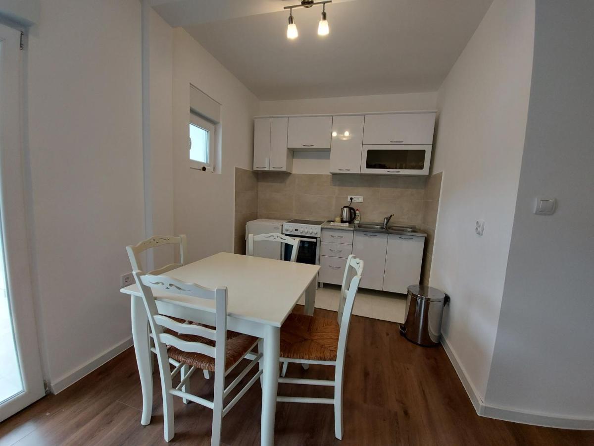 Halcon Apartments Kotor Luaran gambar