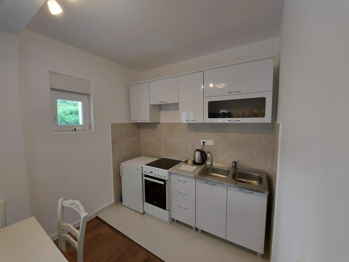 Halcon Apartments Kotor Luaran gambar