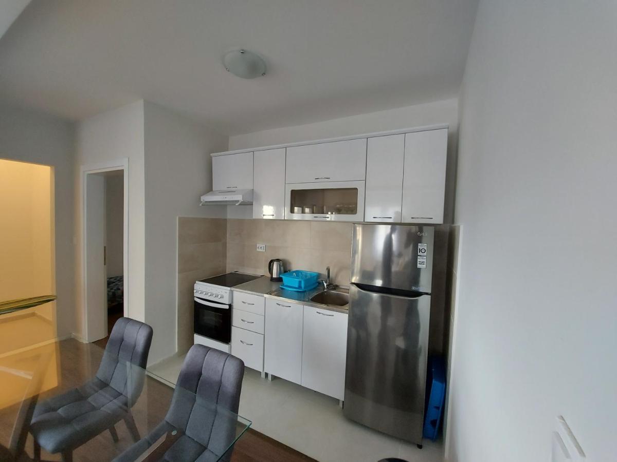 Halcon Apartments Kotor Luaran gambar