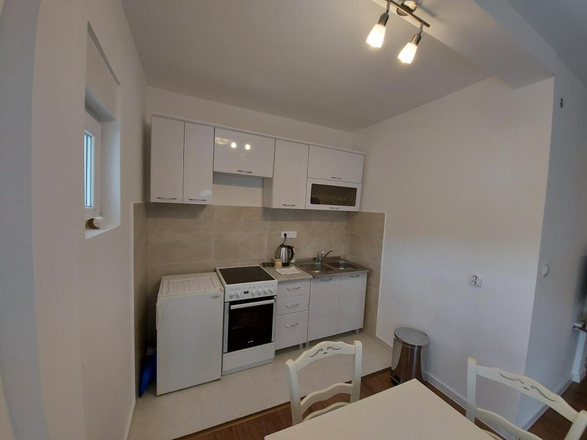 Halcon Apartments Kotor Luaran gambar